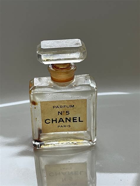 vintage chanel no 5 perfume bottle|chanel no 5 original formula.